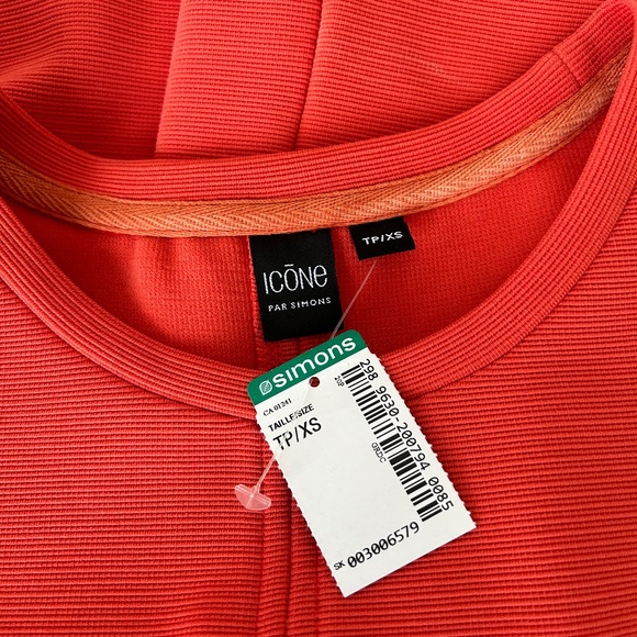 Icône ⎮ NWT long sleeve dress - Picture 9 of 10